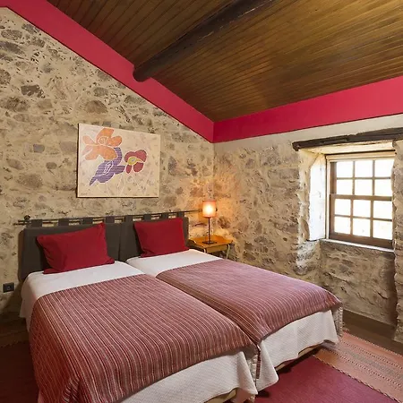 Guest house Casa Do Ze Sapateiro Ferraria de Sao Joao