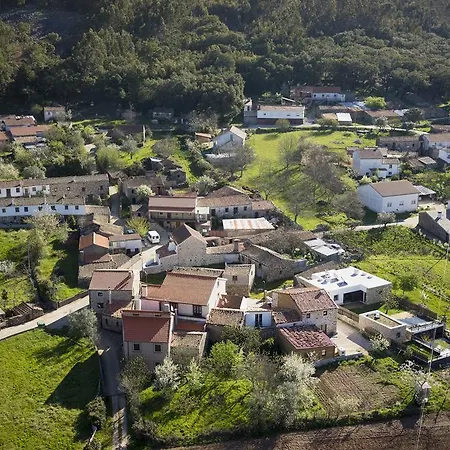 Guest house Casa Do Ze Sapateiro Ferraria de Sao Joao