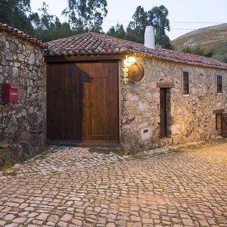 Casa Do Ze Sapateiro Guest house Ferraria de Sao Joao