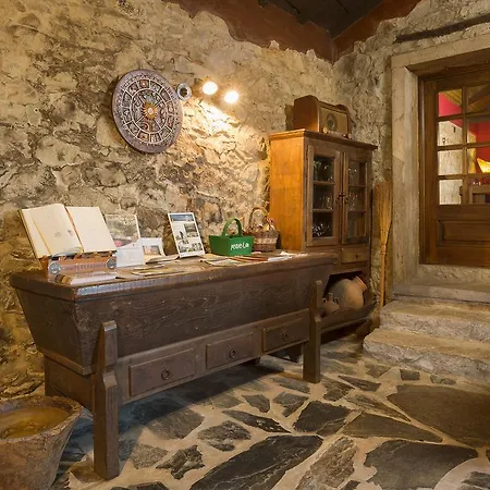 Casa Do Ze Sapateiro Ferraria de Sao Joao