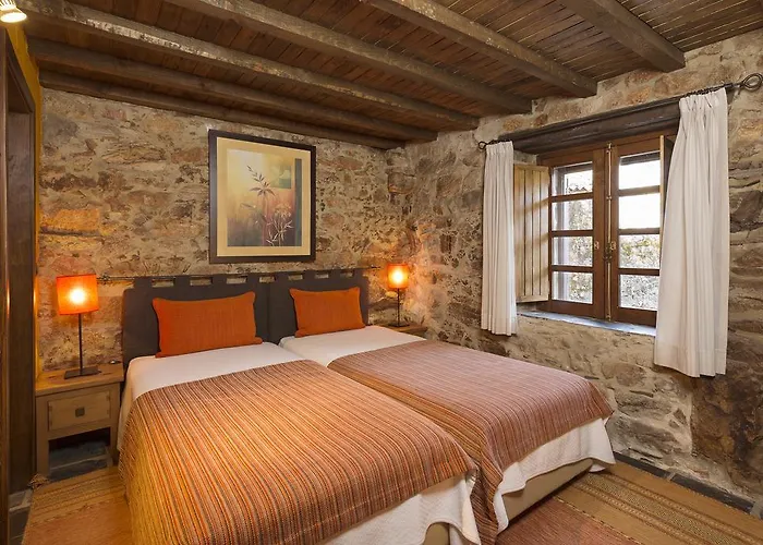 Casa Do Ze Sapateiro בית הארחה Ferraria de São João